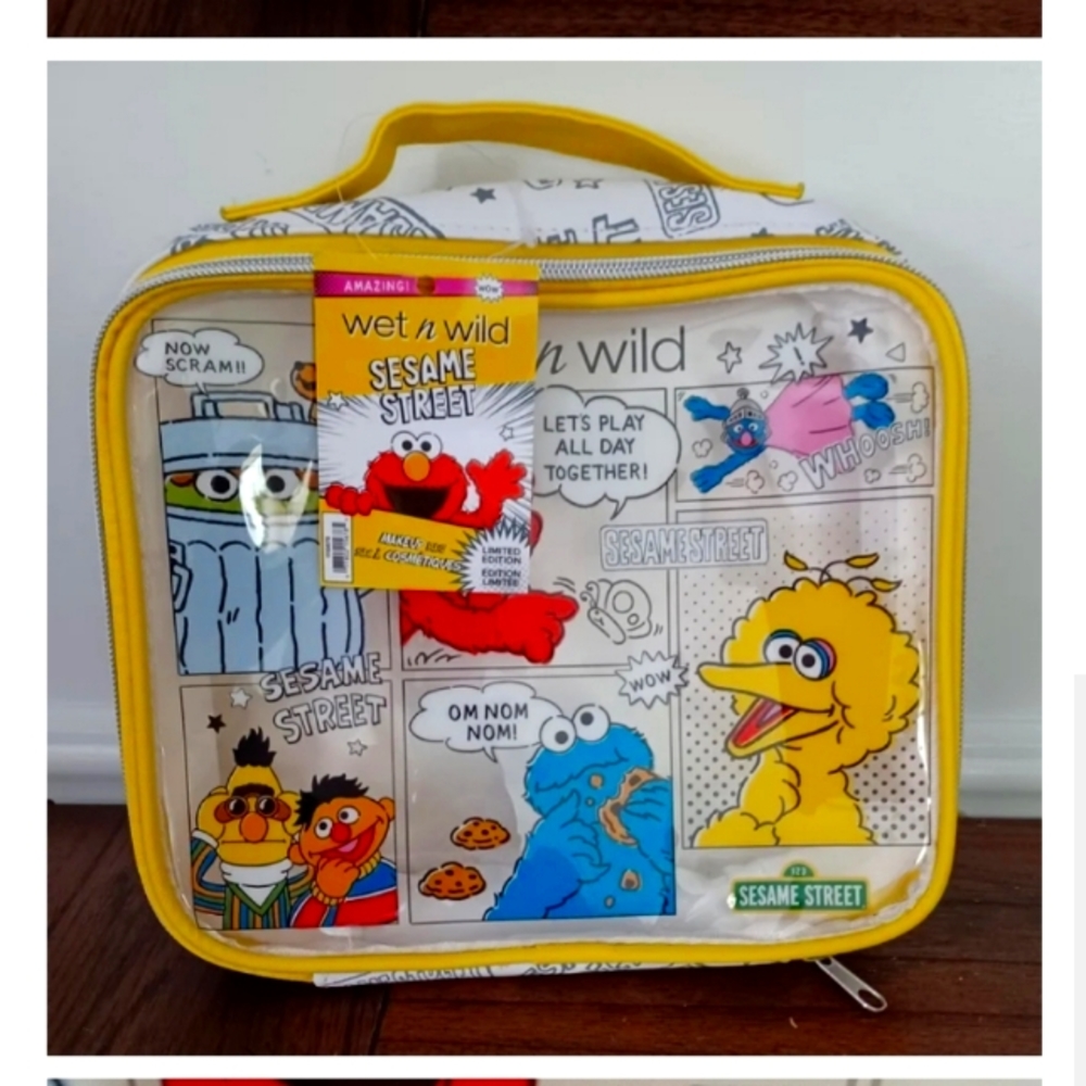 Wet n wild x sesame street cosmetic bag BNWT VHTF RARE